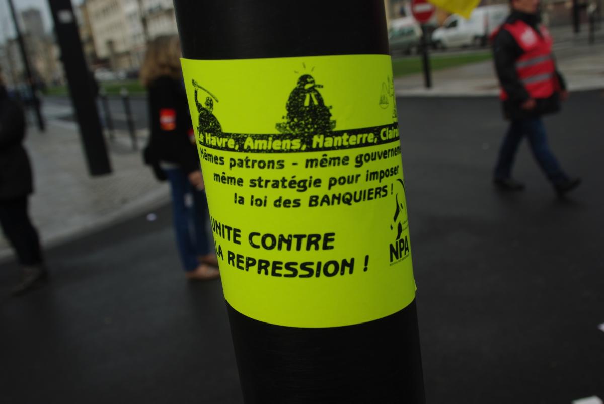autocollant NPA contre la repression syndicale