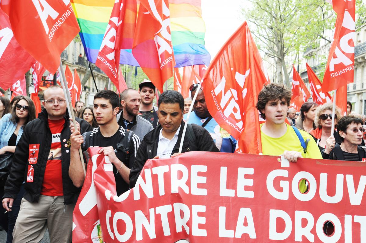 Tête du cortège Npa en fin de manifestation à Nation