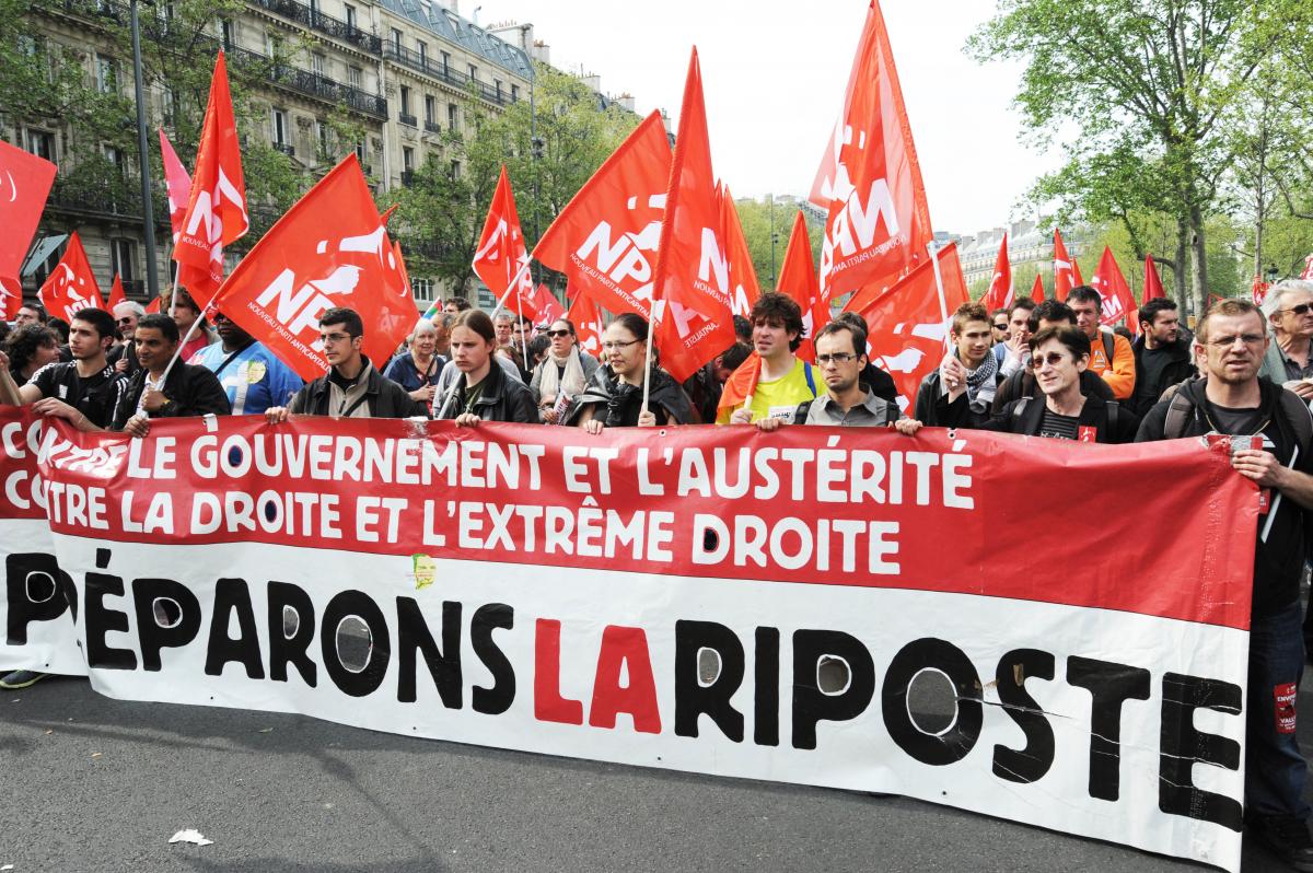 Cortège de tête du Npa banderole Préparons la Riposte