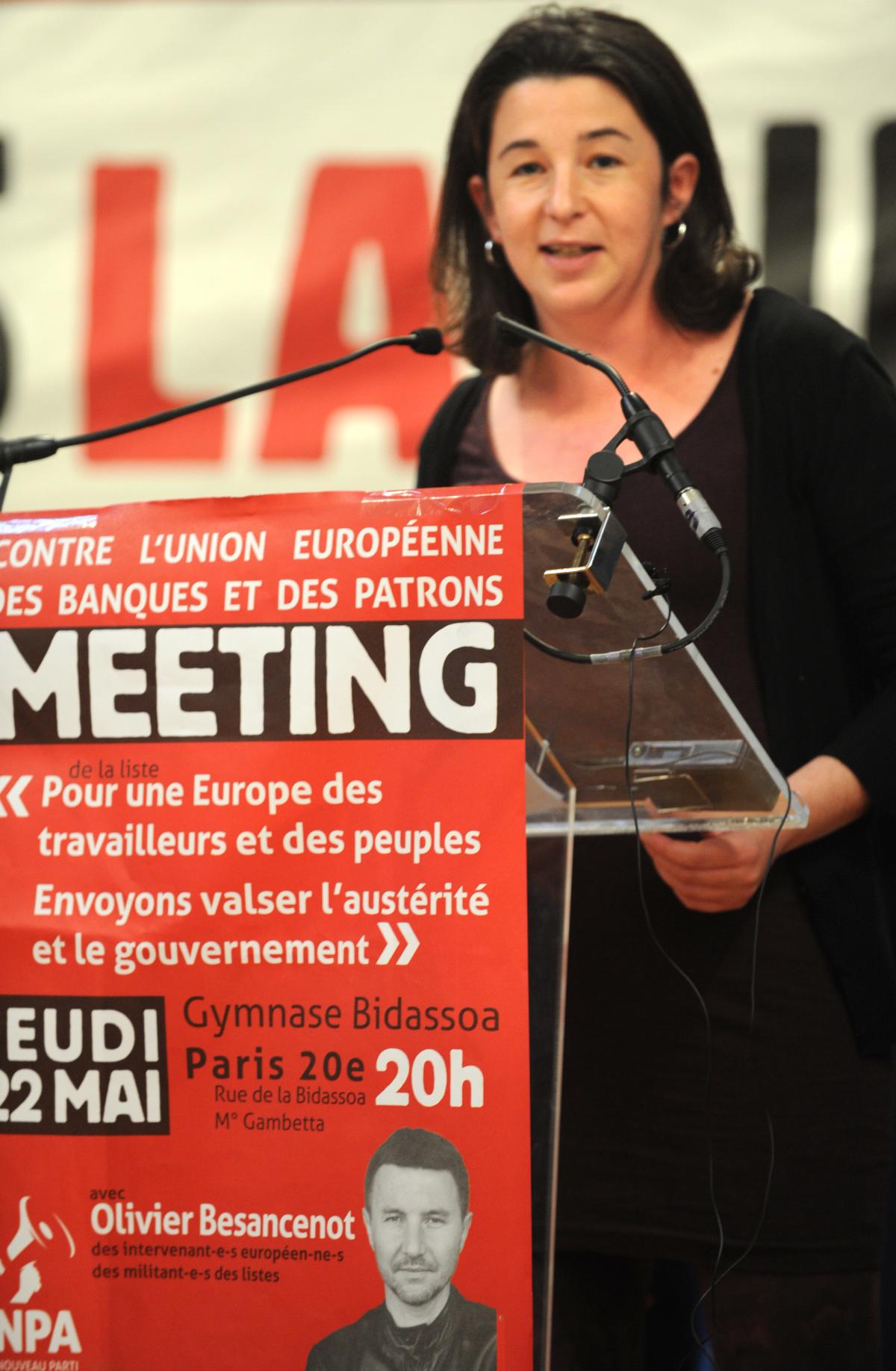 Céline Caudron candidate effective LCR Belgique sur la liste PTB-GO Gauche d'Ouverture! au Parlement européen.