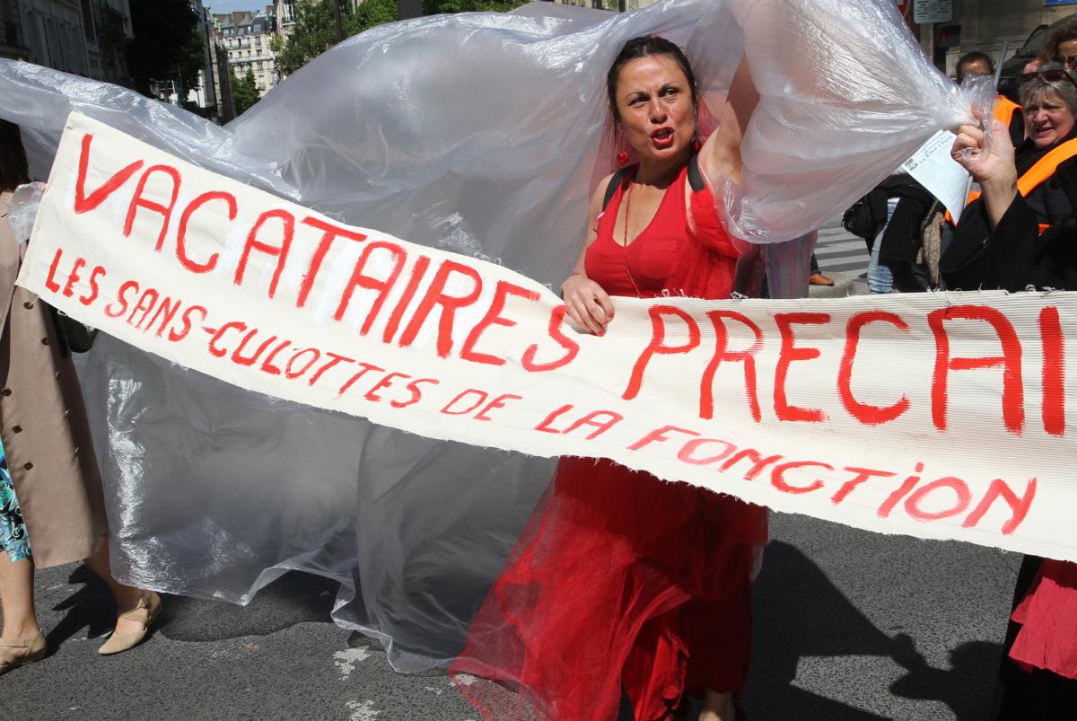 Banderole vacataires précaires