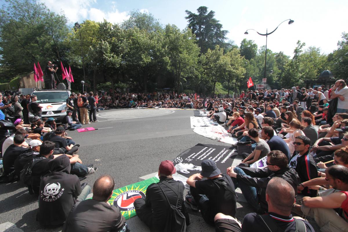 Meeting à la fin de la manifestation