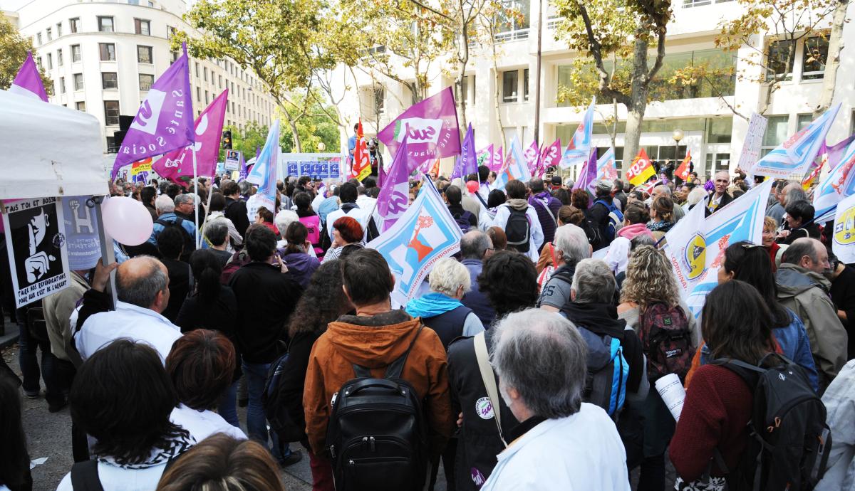 Meeting devant le ministère de la Santé