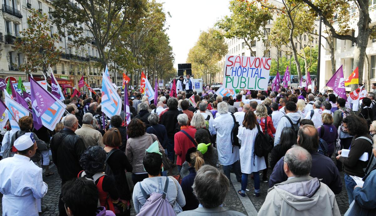 Meeting devant le ministère de la Santé