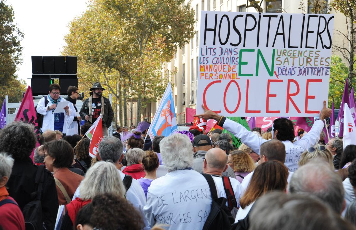 Meeting devant le ministère de la Santé