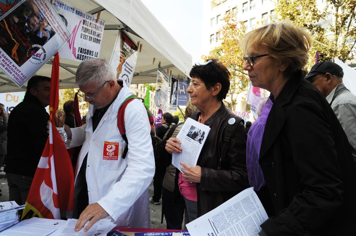 Arlette Laguiller à la Convergence des hôpitaux contre l'Hôstérité