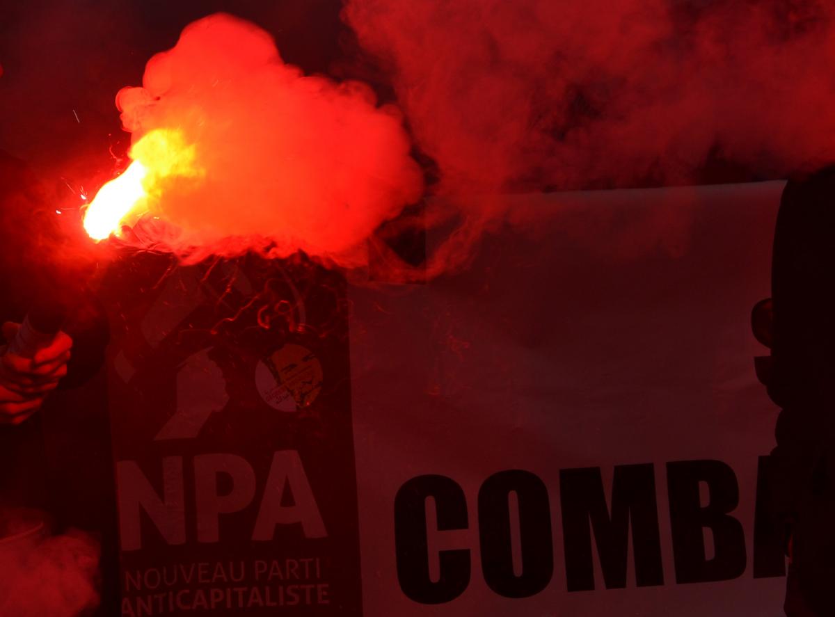 fusée et logo npa