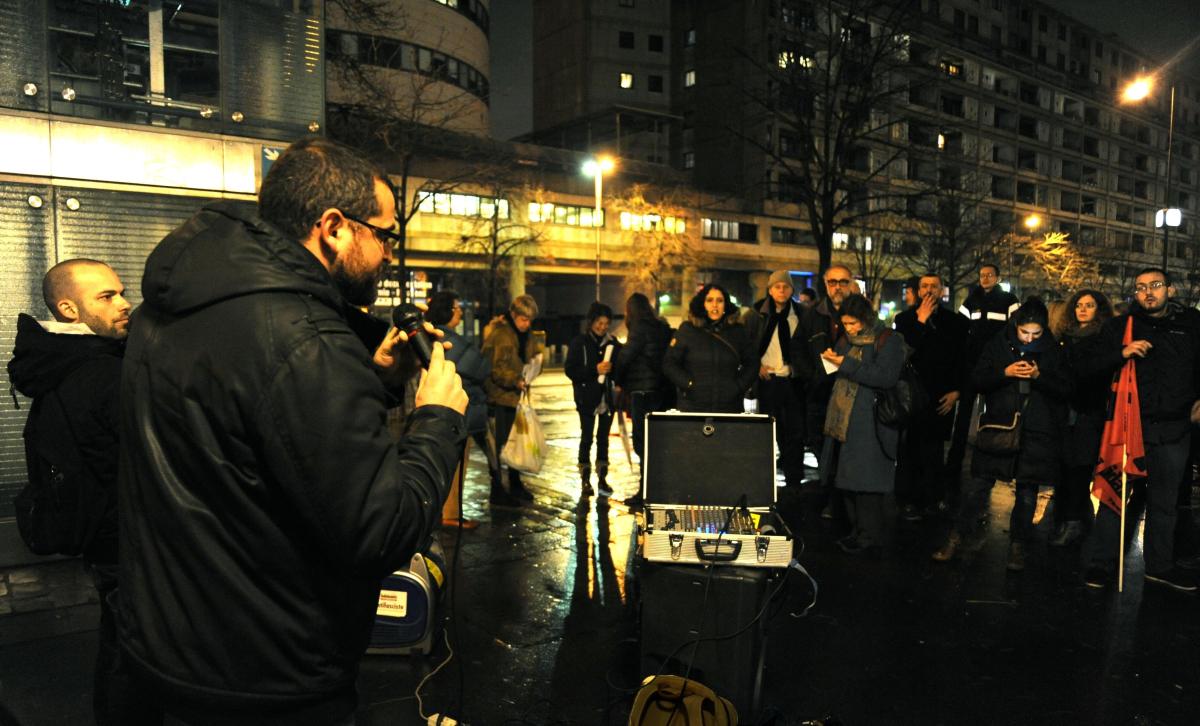 Contre la répression anti-Syndicale à la Poste devant le ministère de léconomie Bercy