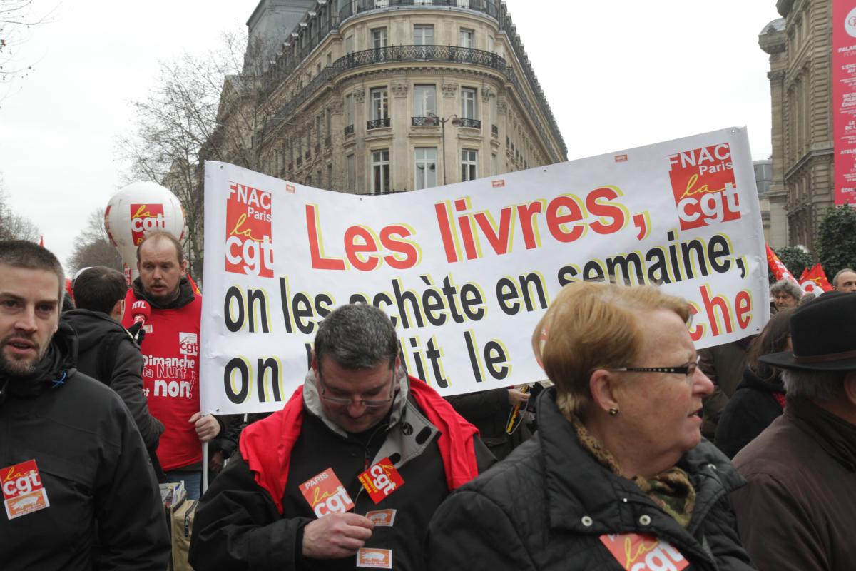 Banderole les livres on les achète en semaine on les lit le dimanche