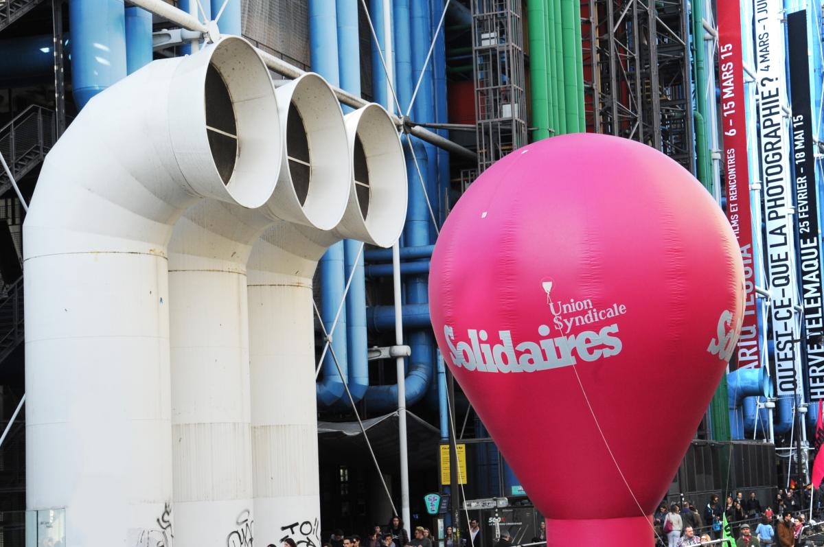 Ballon de Solidaires à l'appel de la marche mondiale des femmes