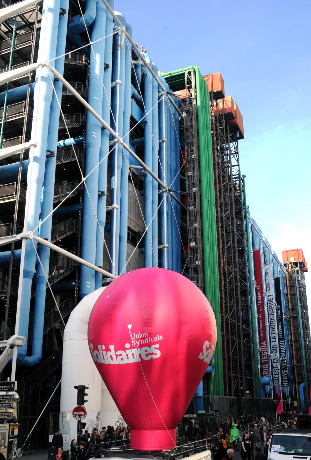 Ballon de Solidaires à l'appel de la marche mondiale des femmes