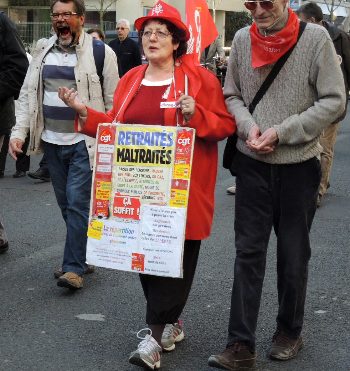 Les retraités revendiquent la fin du gel des pensions et leur indexation sur lévolution des salaires.