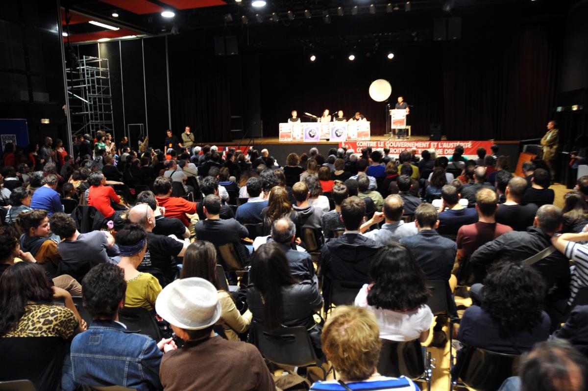 Salle 4em Fête Anticapitaliste du Npa Paris