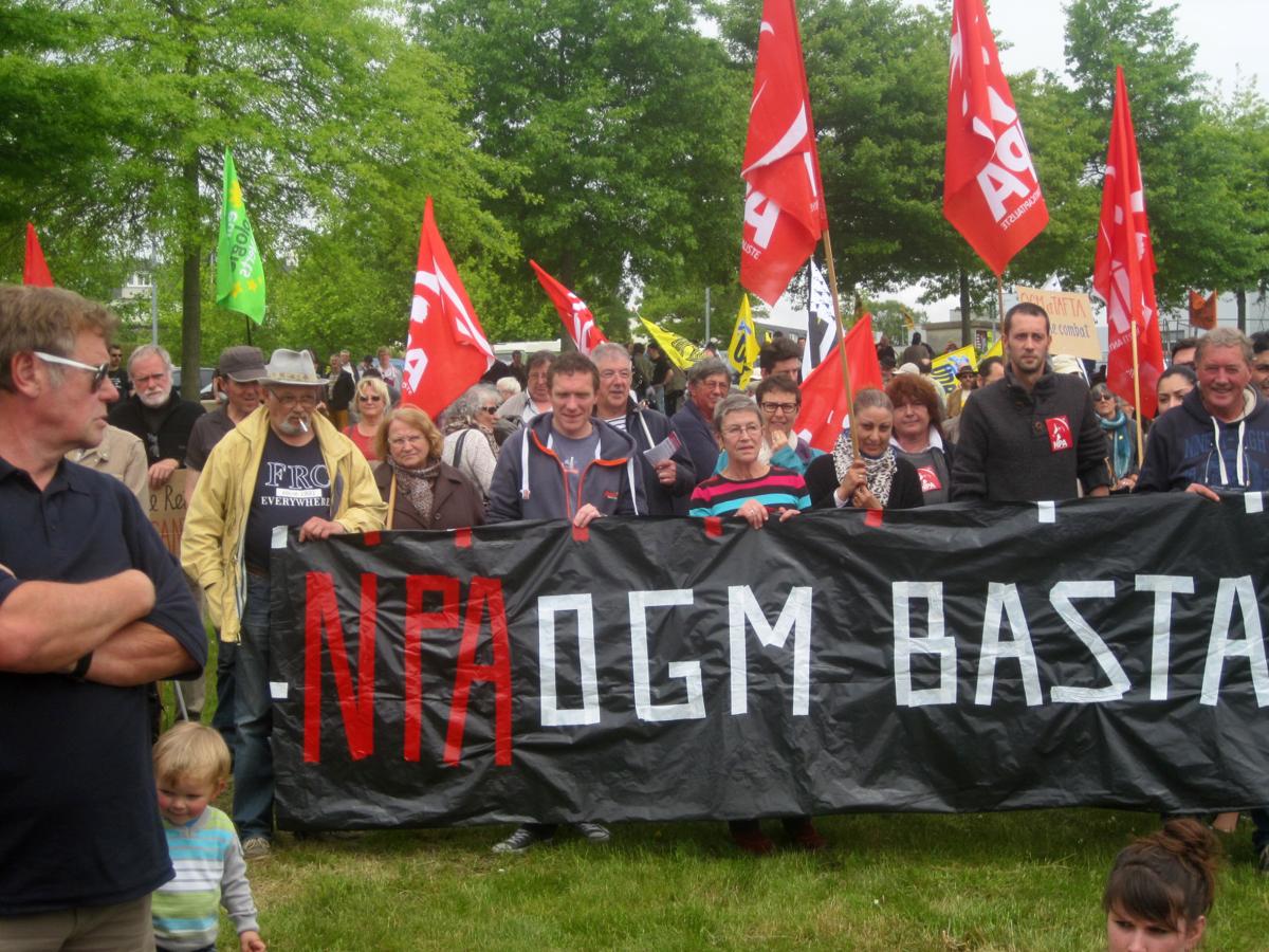 Cortège du NPA OGM BASTA