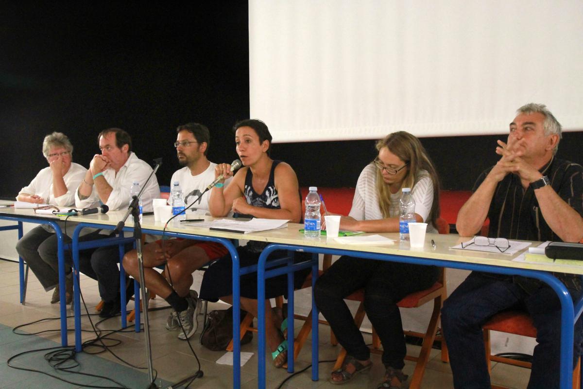 Débat sur l'alternative avec Mylène Visentini (PCF), Jean-Christophe Selin (PG), Anne-Rose Levant (Ensemble), Jean-Marc Izrine (Alternative Libertaire) et Sandra Demarcq pour le NPA.