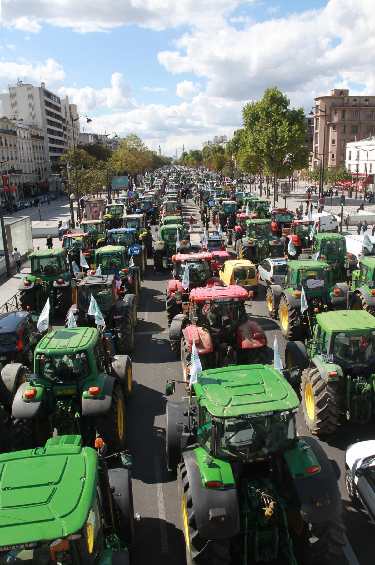 Tracteurs Cours de Vincennes