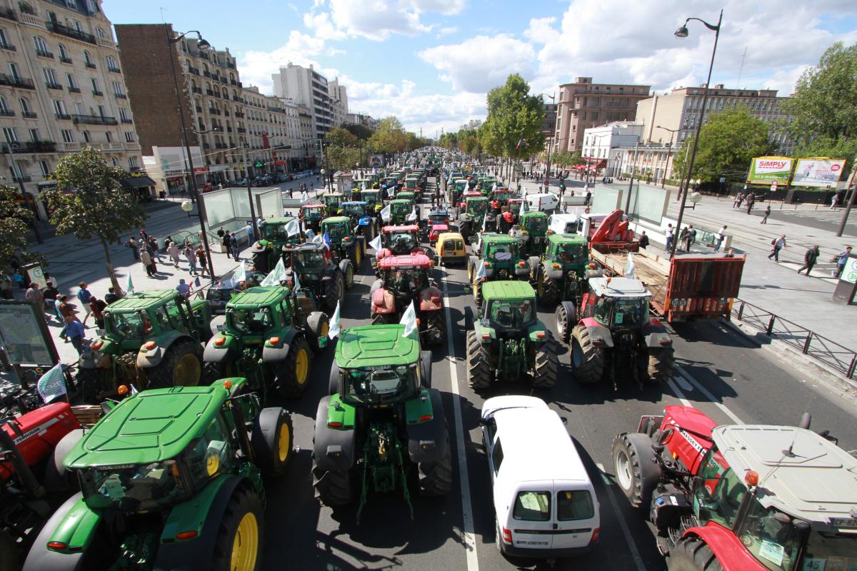Tracteurs Cours de Vincennes