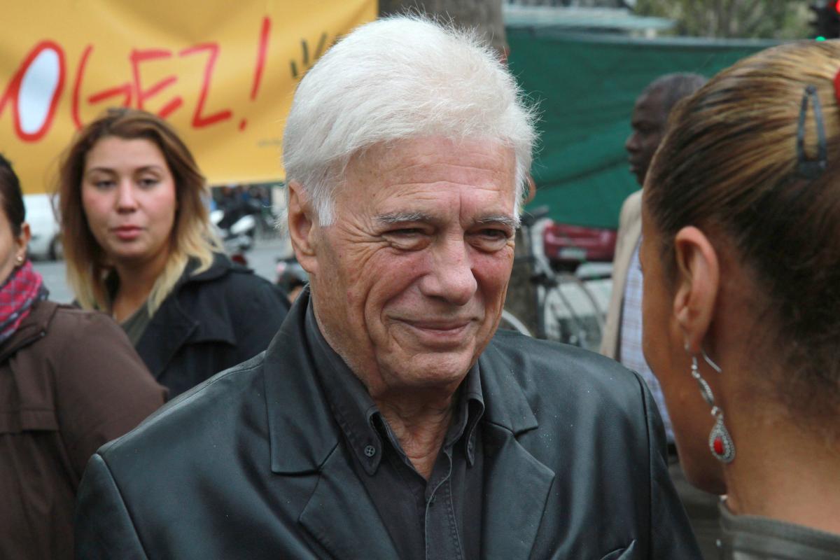 Après Pierre Richard, Guy Bedos vient soutenir le campement du DAL