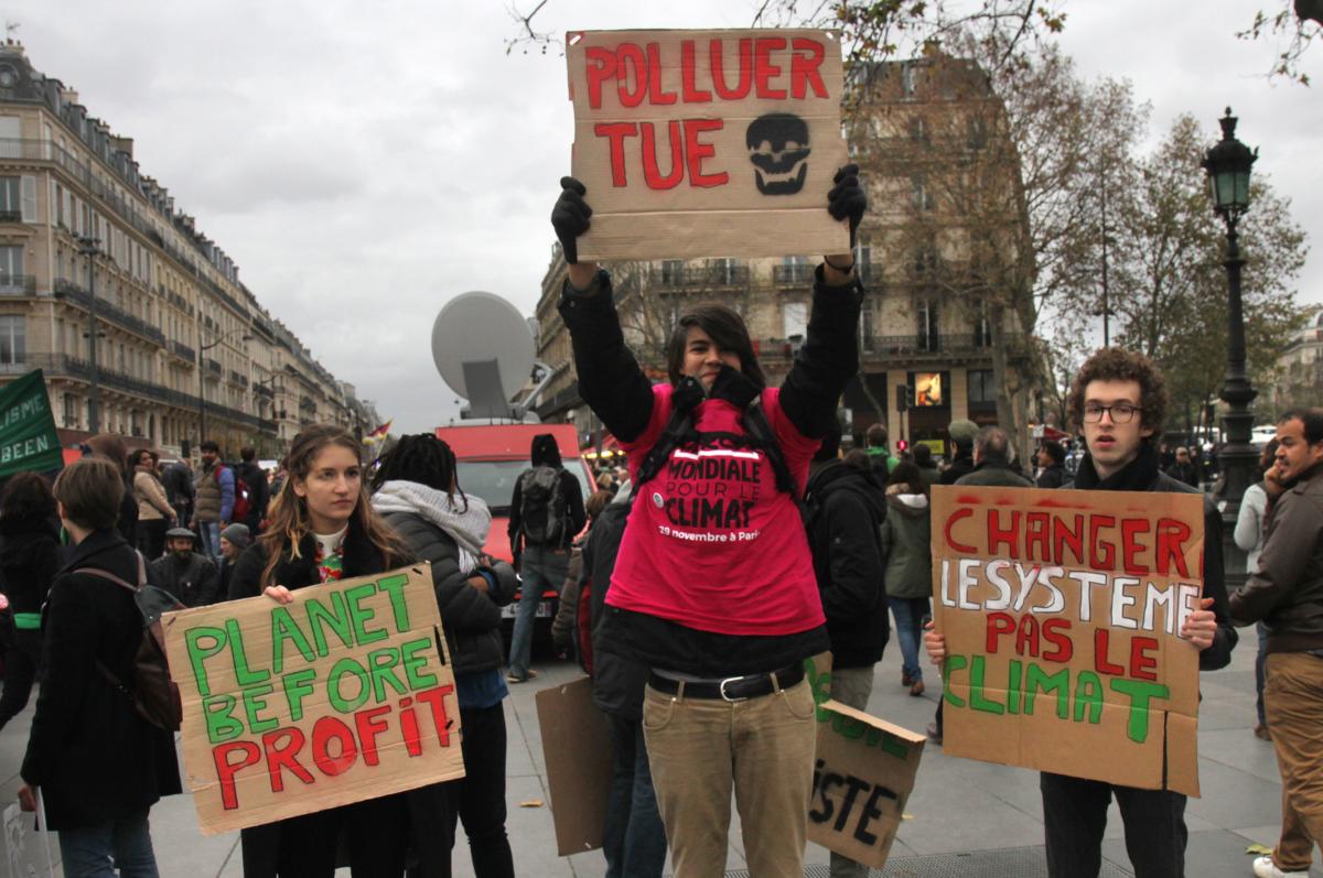 Polluer tue, Planet before profit, CXhanger le système pas le climat