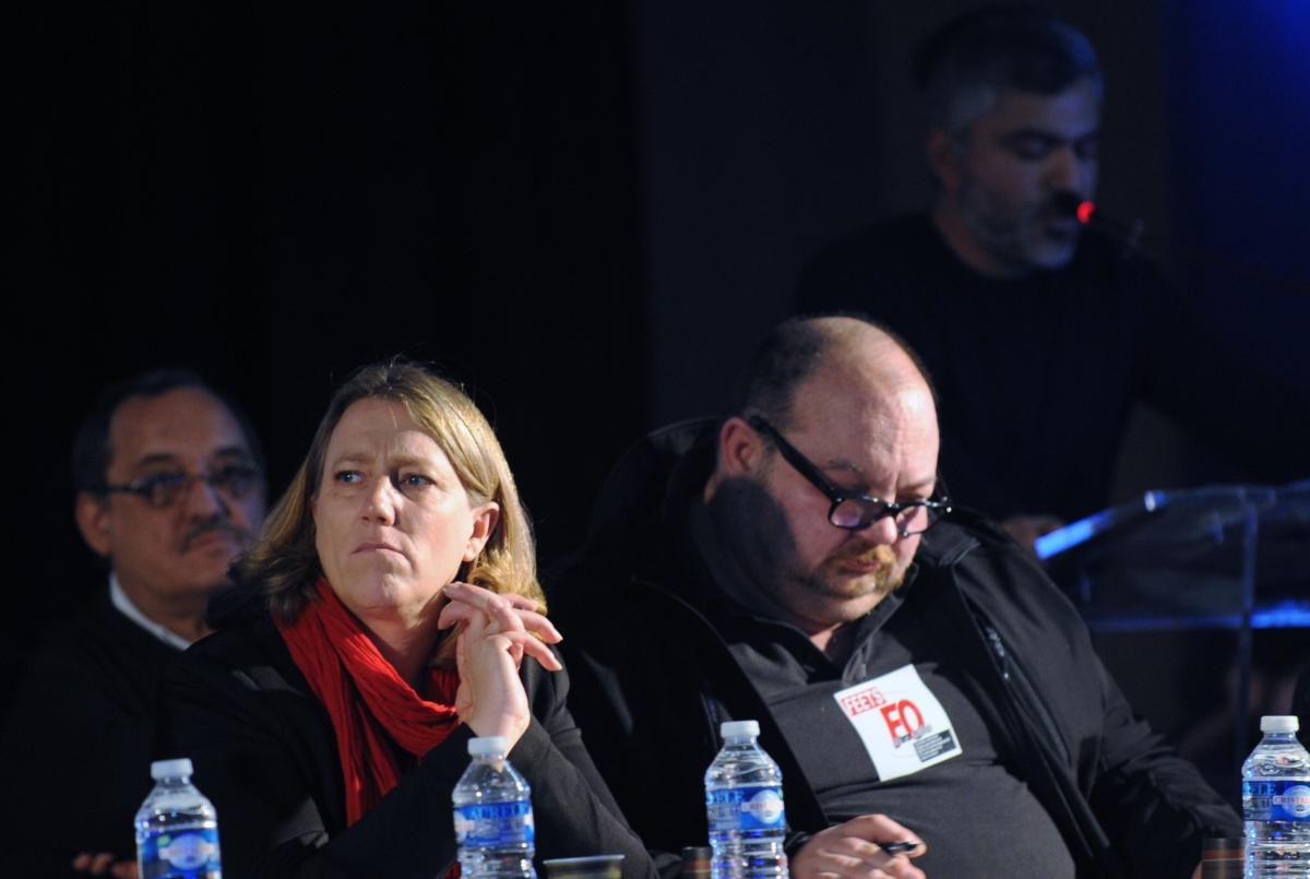 Danielle Simonnet coordinatrice du Parti de Gauche au Meeting pour la levée de lEtat dUrgence