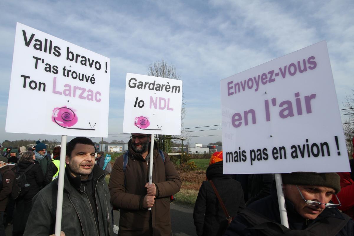 Valls bravo t'as trouvé ton Larzac