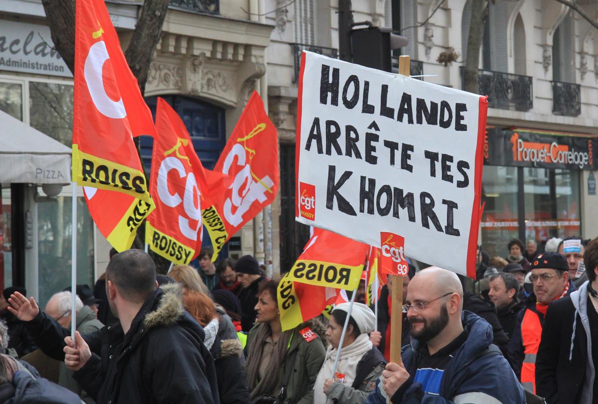Hollande arrête tes Khomri