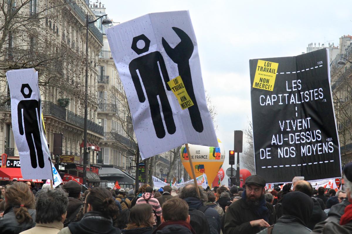 Les capitalistes vivent au dessus de nos moyens