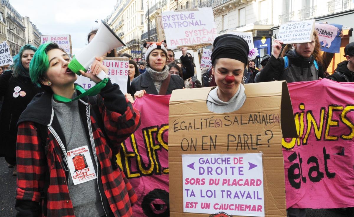 Gauche de droite sors du placard ta loi travail est un cauchemar