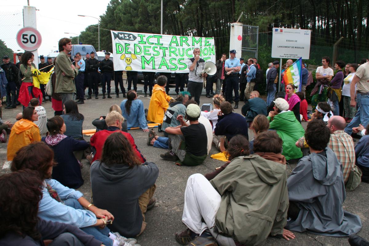Manif anti M51 à Biscarrosse sept 2007