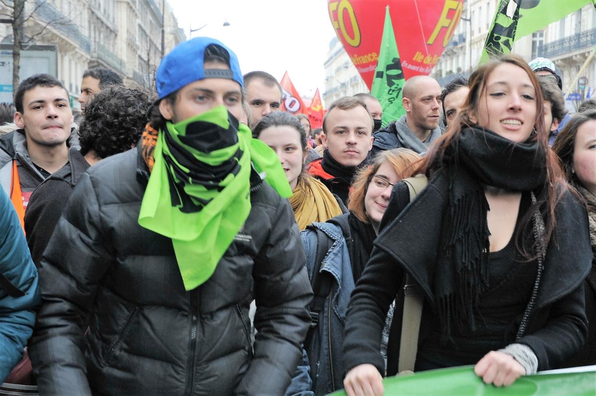 Tête de cortège Manifestants Syndicat SUD Rail Cheminots
