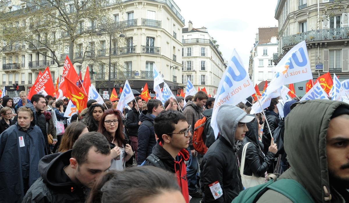 Manifestants de l'Unef contre le projet de loi El'Khomri de réforme du code du travail