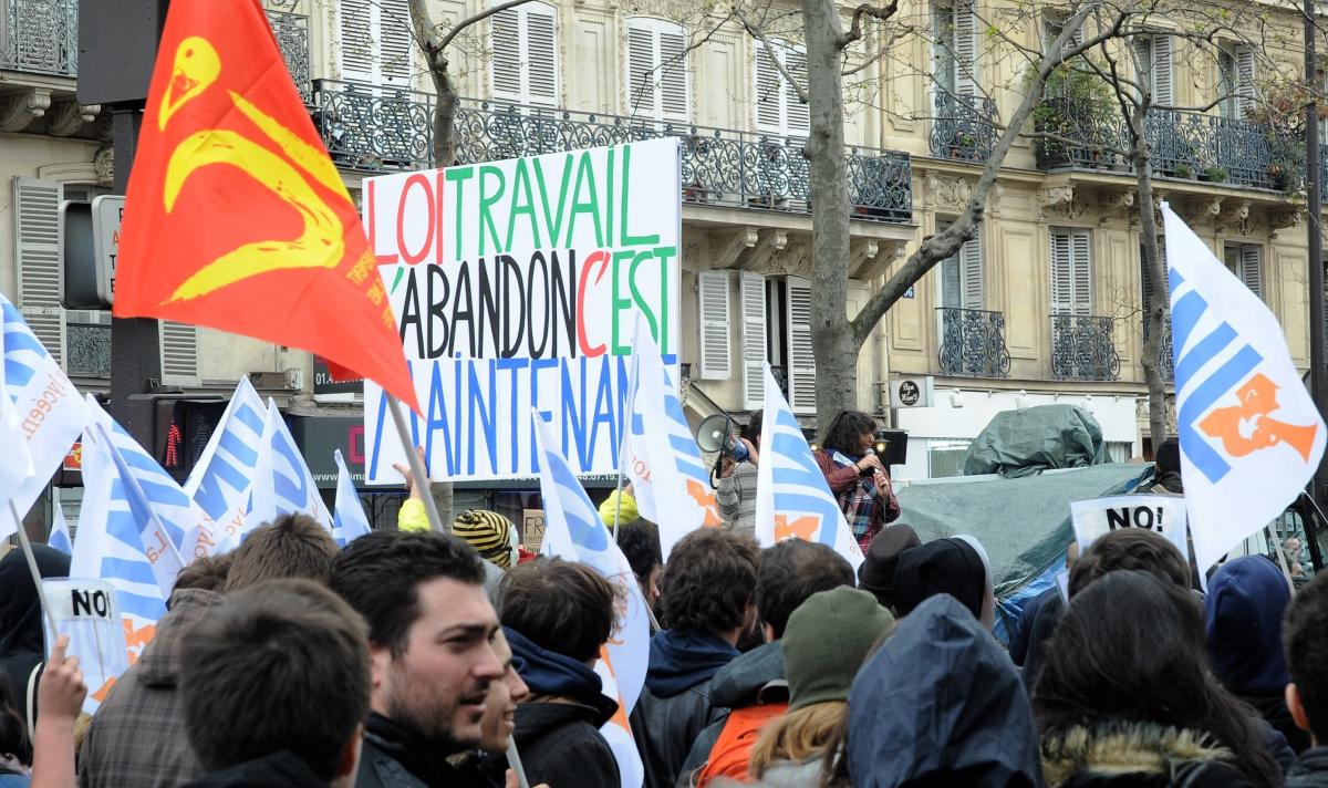 Manifestants de l'Unef contre le projet de loi El'Khomri de réforme du code du travail