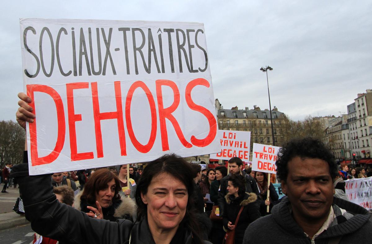 Sociaux-traitres Dehors