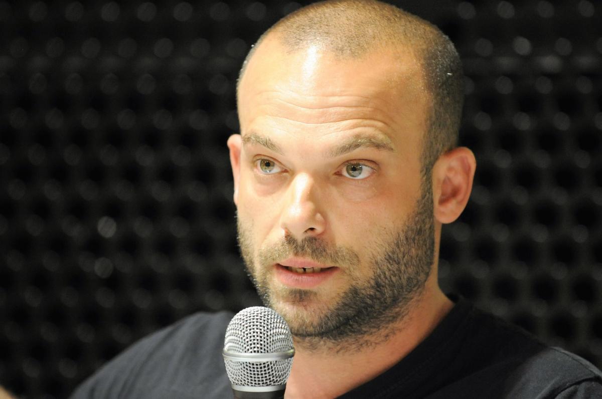 Xavier Chiarelli (Sud Poste 92) table ronde sur la répression et l'état d'urgence