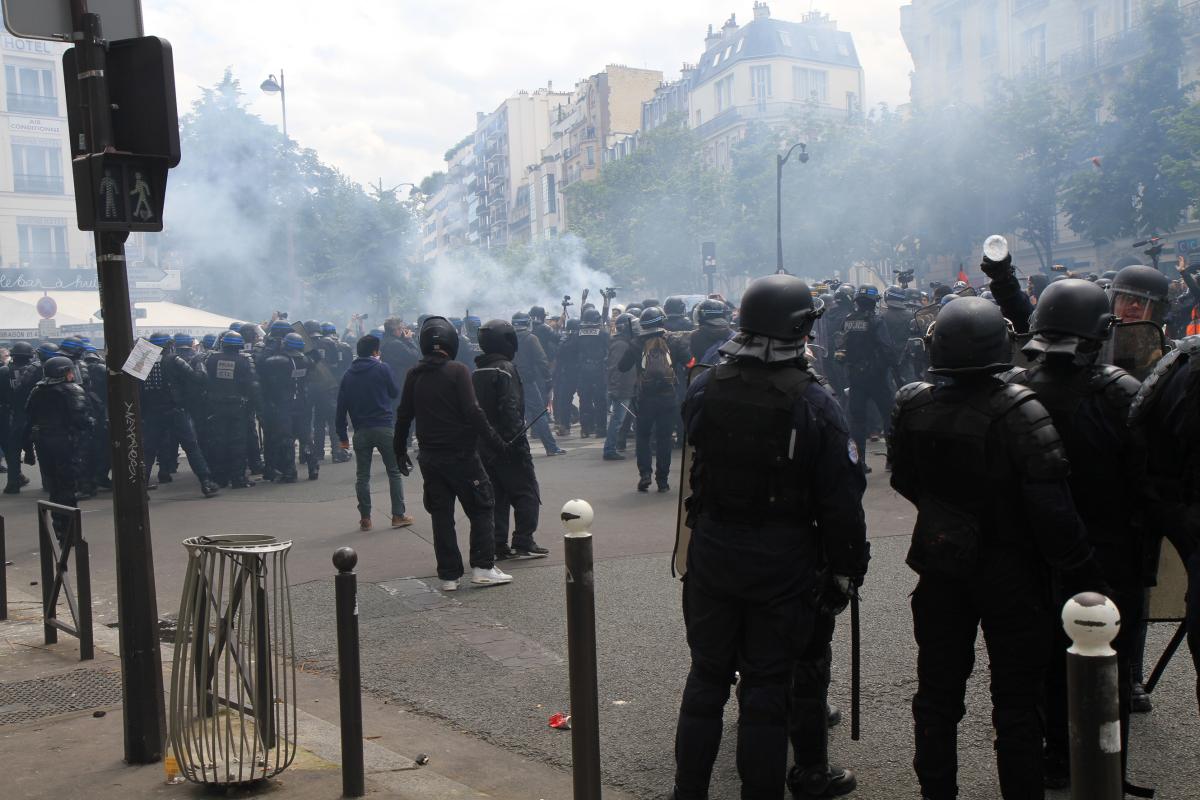 La police en tête de manifestation