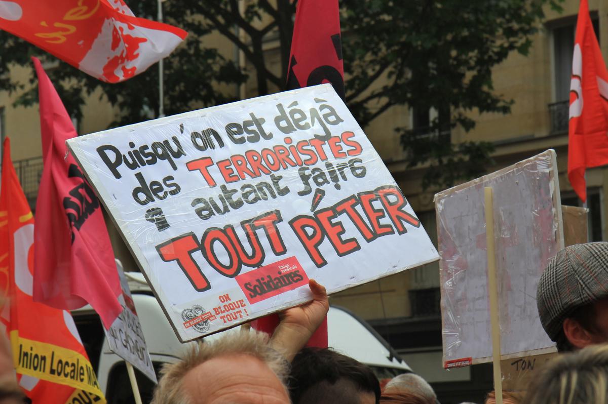 Puisqu'on est déjà des terroristes autant faire tout péter