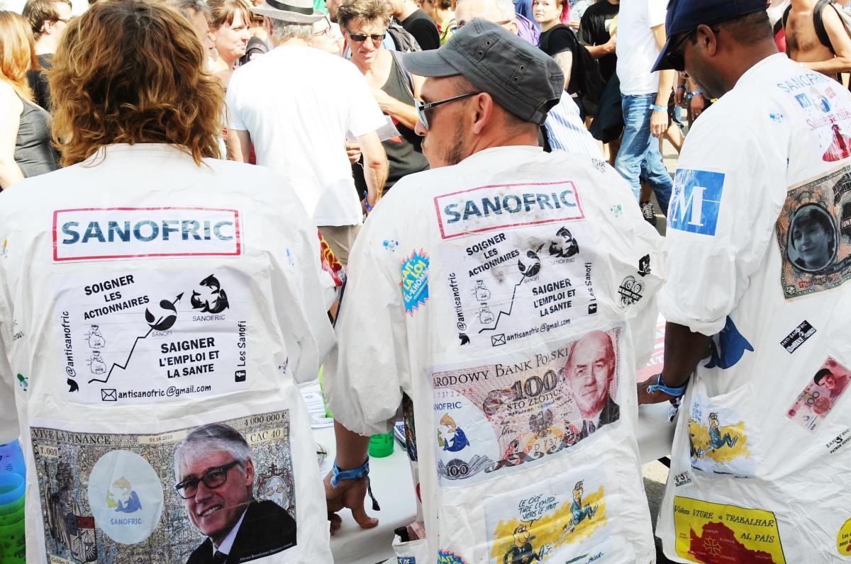 Stand du Npa les Sanofi entreprise de l'industrie pharmaceutique en lutte