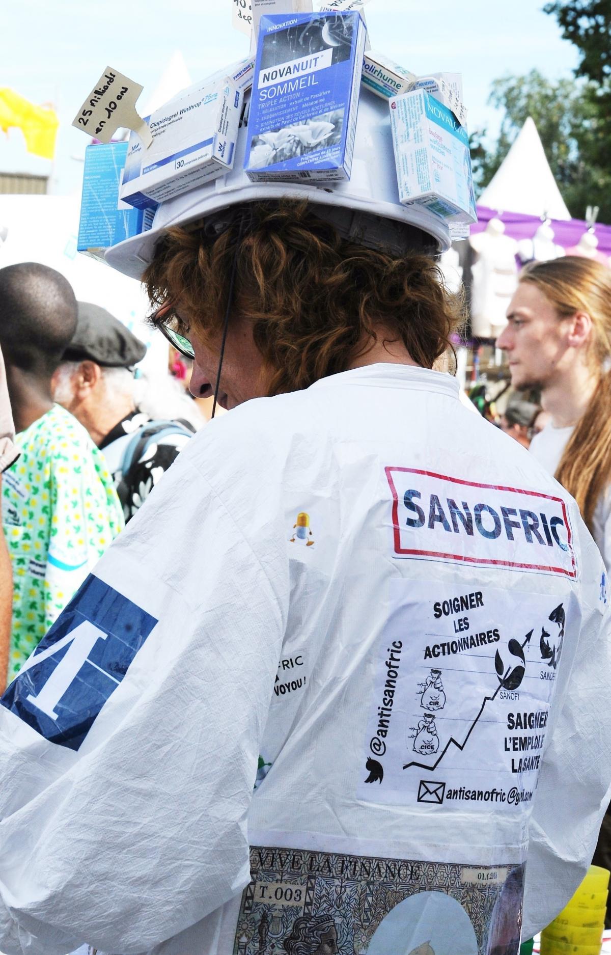 Stand du Npa les Sanofi entreprise de l'industrie pharmaceutique en lutte