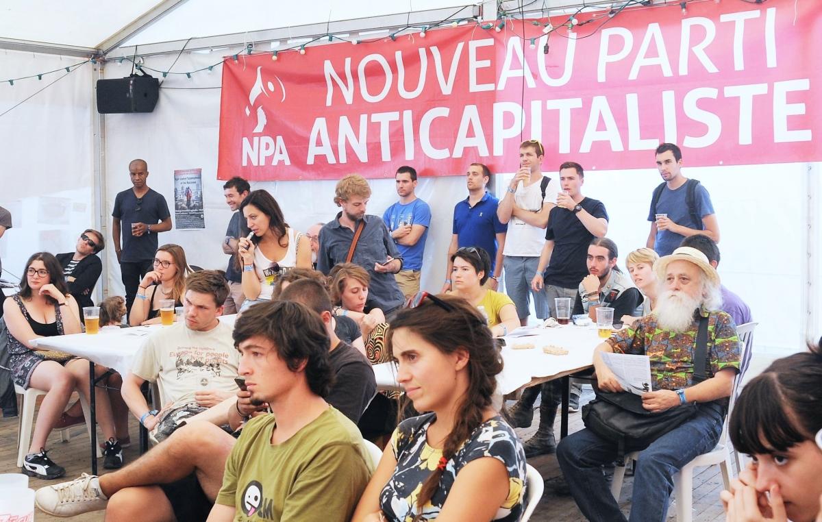 Stand du Npa Fête de l'Humanité à la Courneuve 10 septembre 2016