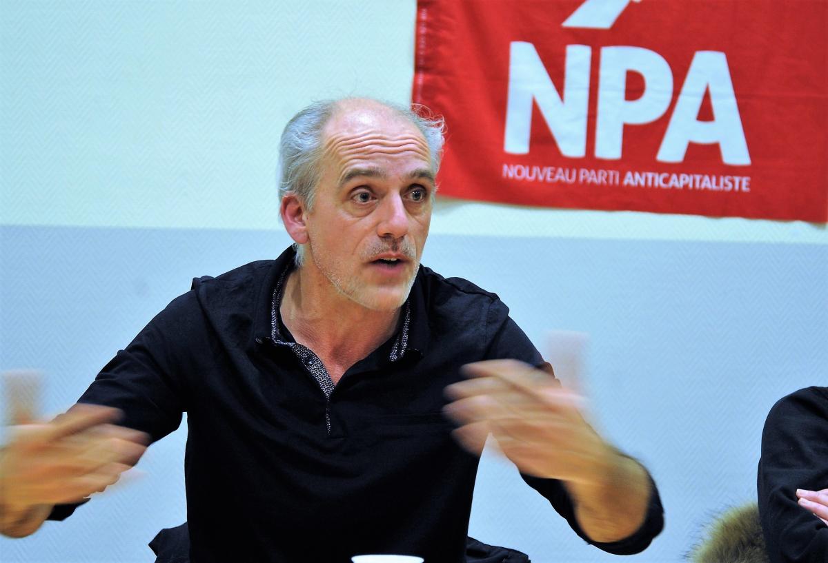 Intervention de P POUTOU Candidat anticapitaliste ouvrier Syndicaliste Cgt chez Ford au meeting Evry Essonne