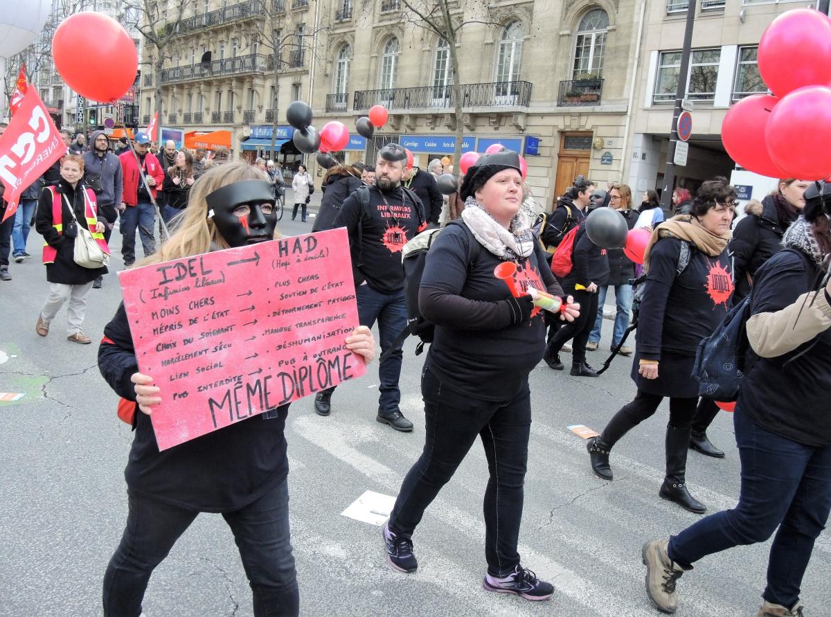 Infirmières étudiantes en colère