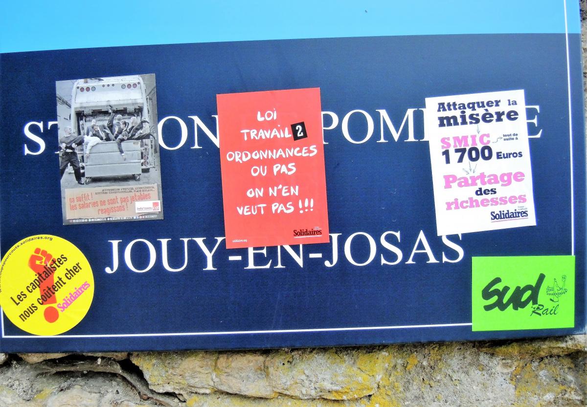 Manifestation devant l'Université du Medef Jouy en Josas