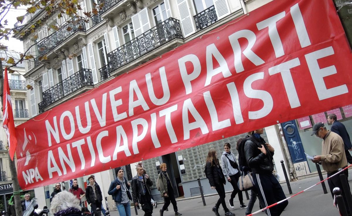 Banderole Nouveau parti Anticapitaliste