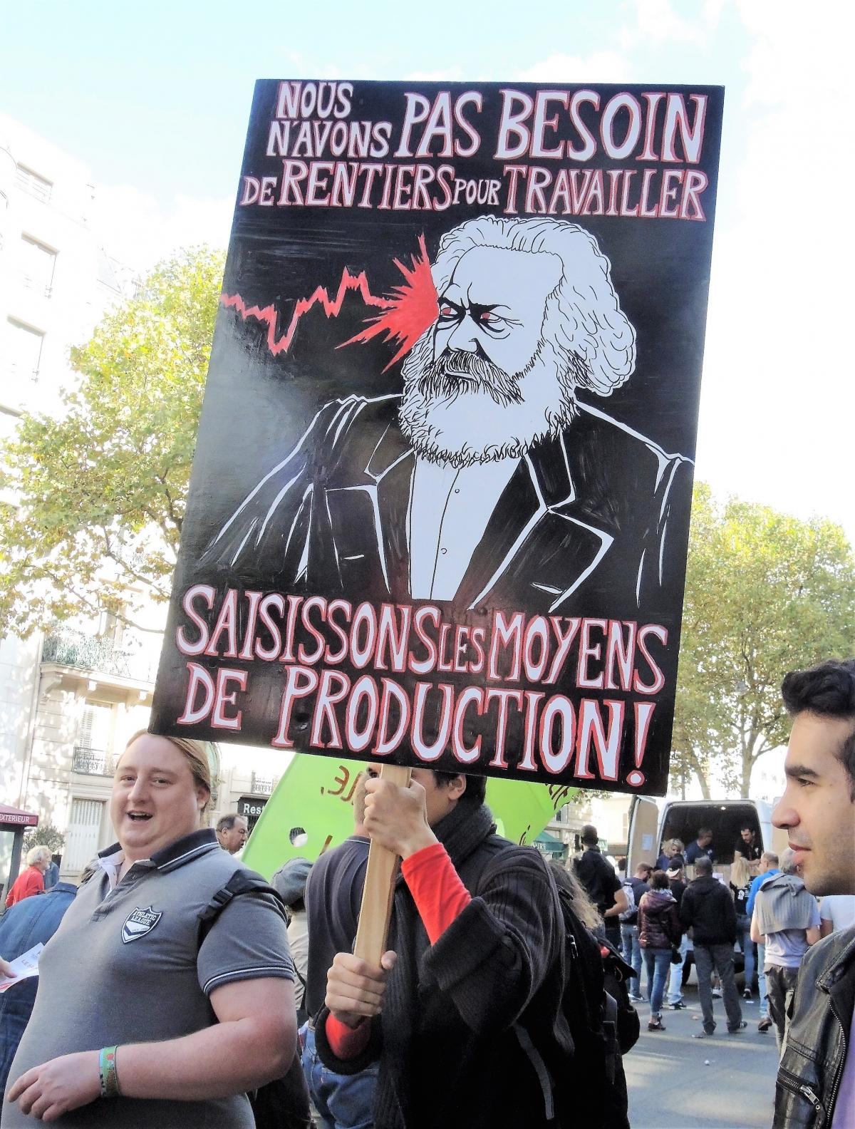 Pancarte saisissons les moyens de production