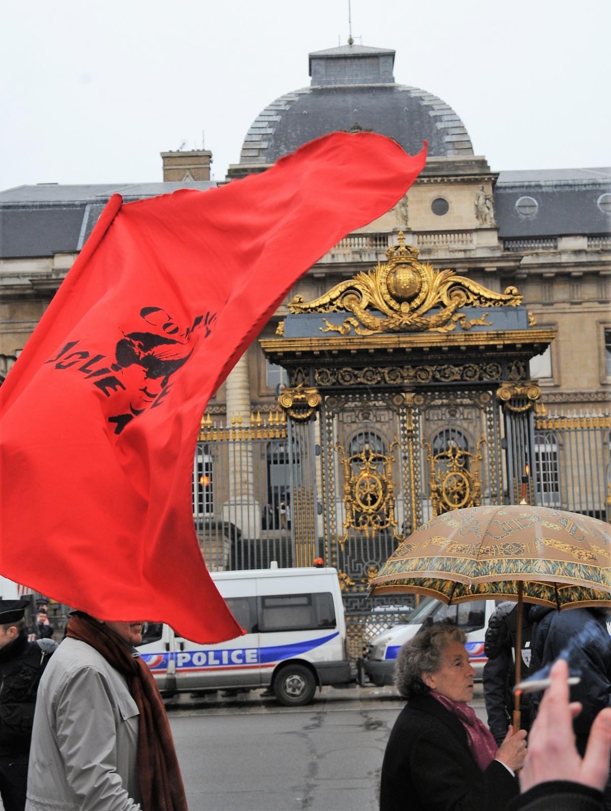 Drapeau de la Compagnie Jolie Môme