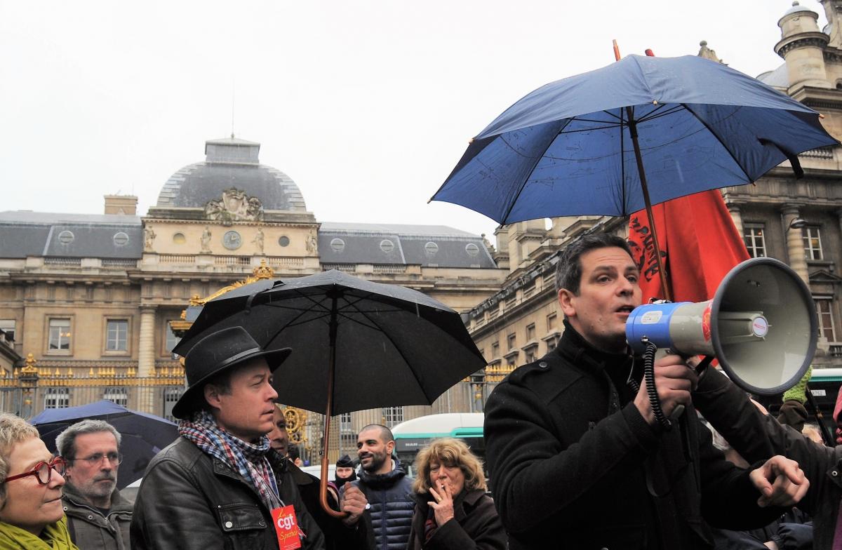 Loïc Canitrot, militant de la Coordination des Intermittents et Précaires dIle de France annonce sa relaxe