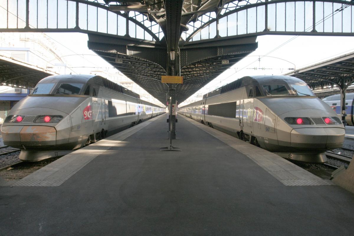 grève générale à la gare de l'est.