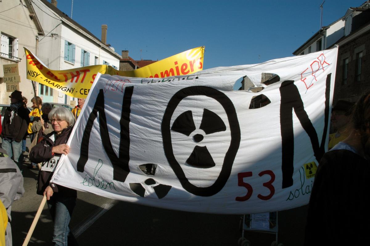 Manif anti EPR et THT