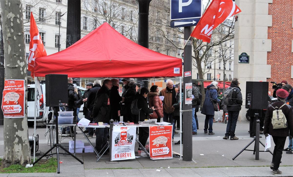 Point fixe du Npa au cortège salariéEs de la fonction publique