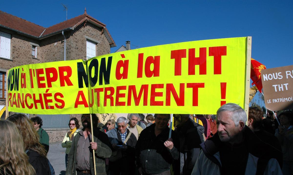 Manif anti EPR et THT